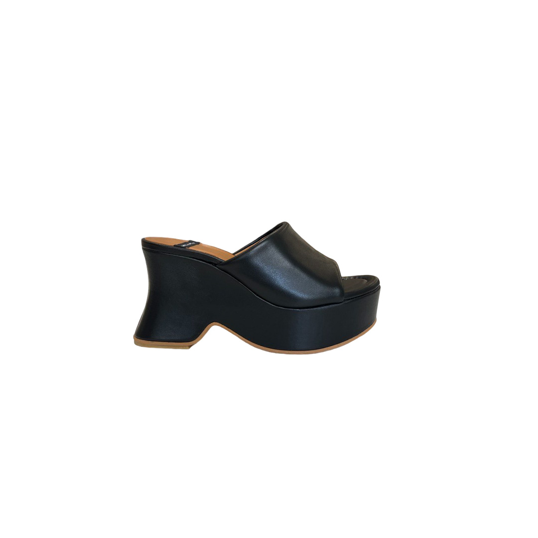 Angel Alarcon Cuna Black Platforms