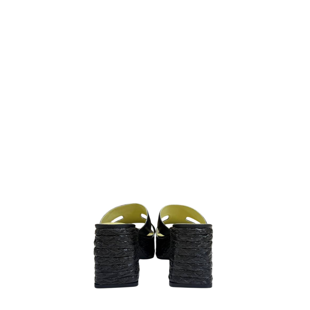 Favela Black Hunt Heels