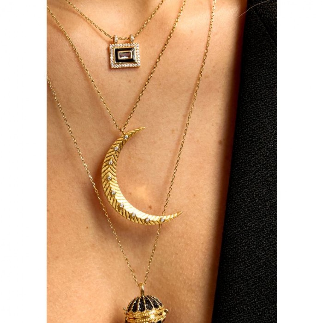 Mya-Bay Big Moon Gold Necklace